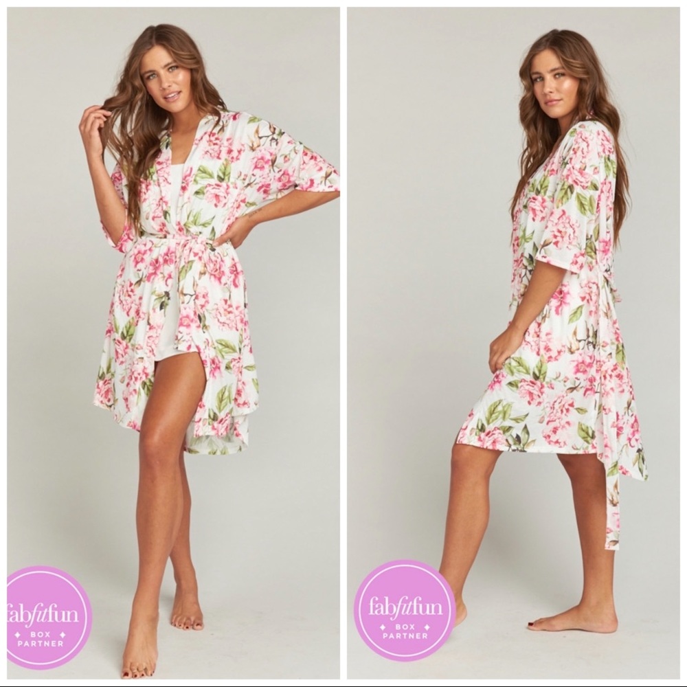 NEW Show Me Your Mumu Brie Floral Robe - Picture 7 of 7
